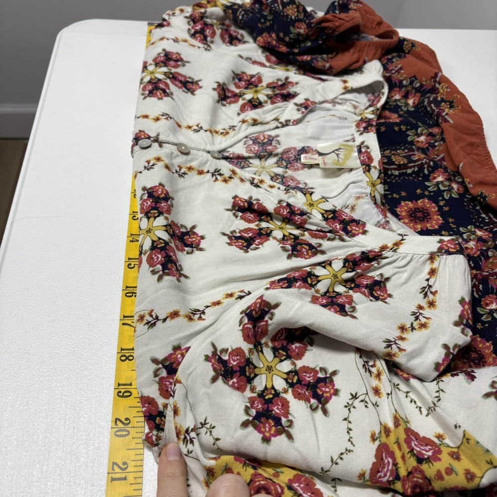 Fig and Flower‎ Womens Boho Peasant Pullover Top Size L Rayon Multicolor Floral - Picture 7 of 8